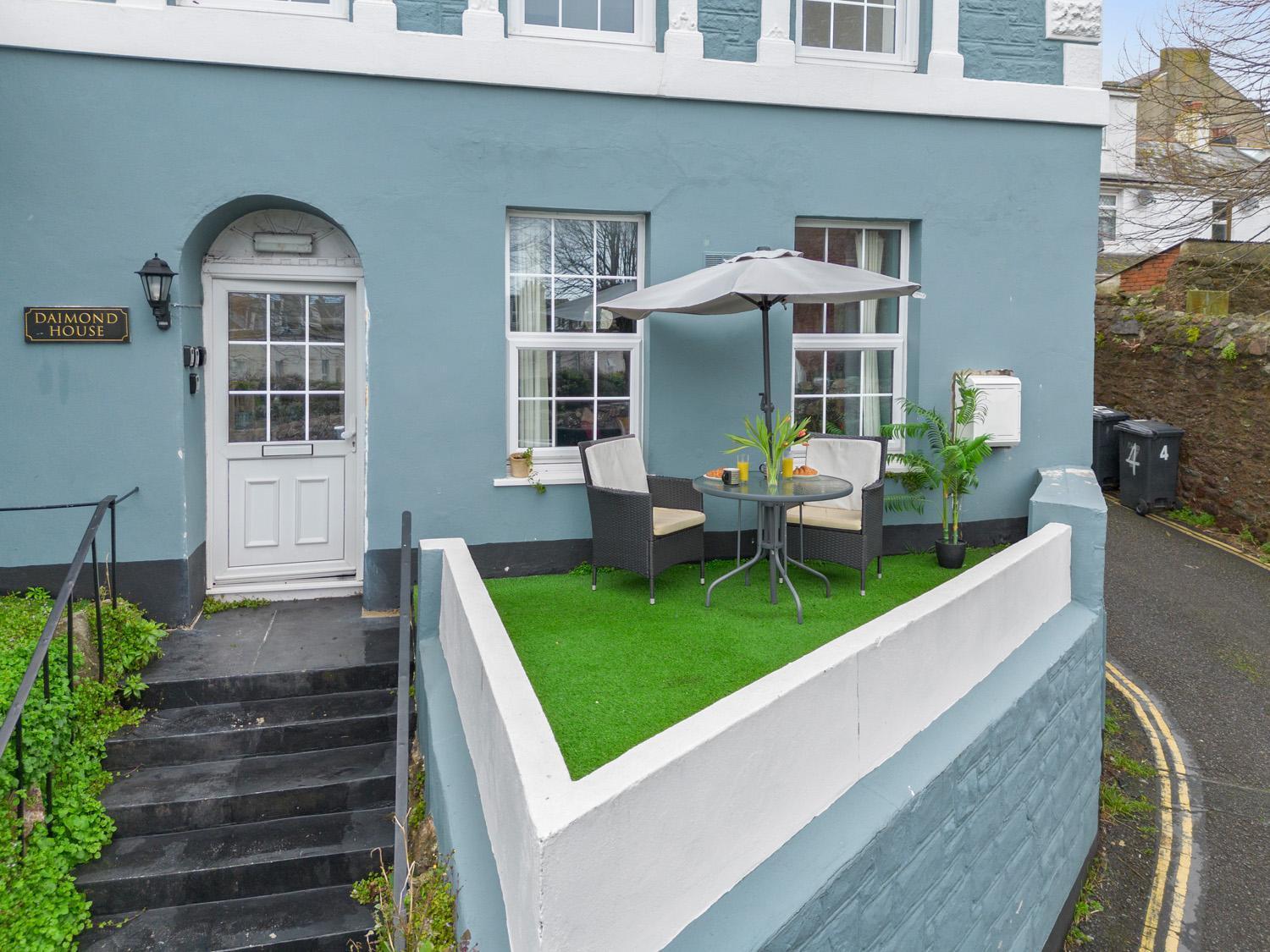 Stylish 2 Bed Apartment Near Beach, Parking, Wifi, Netflix Teignmouth Kültér fotó
