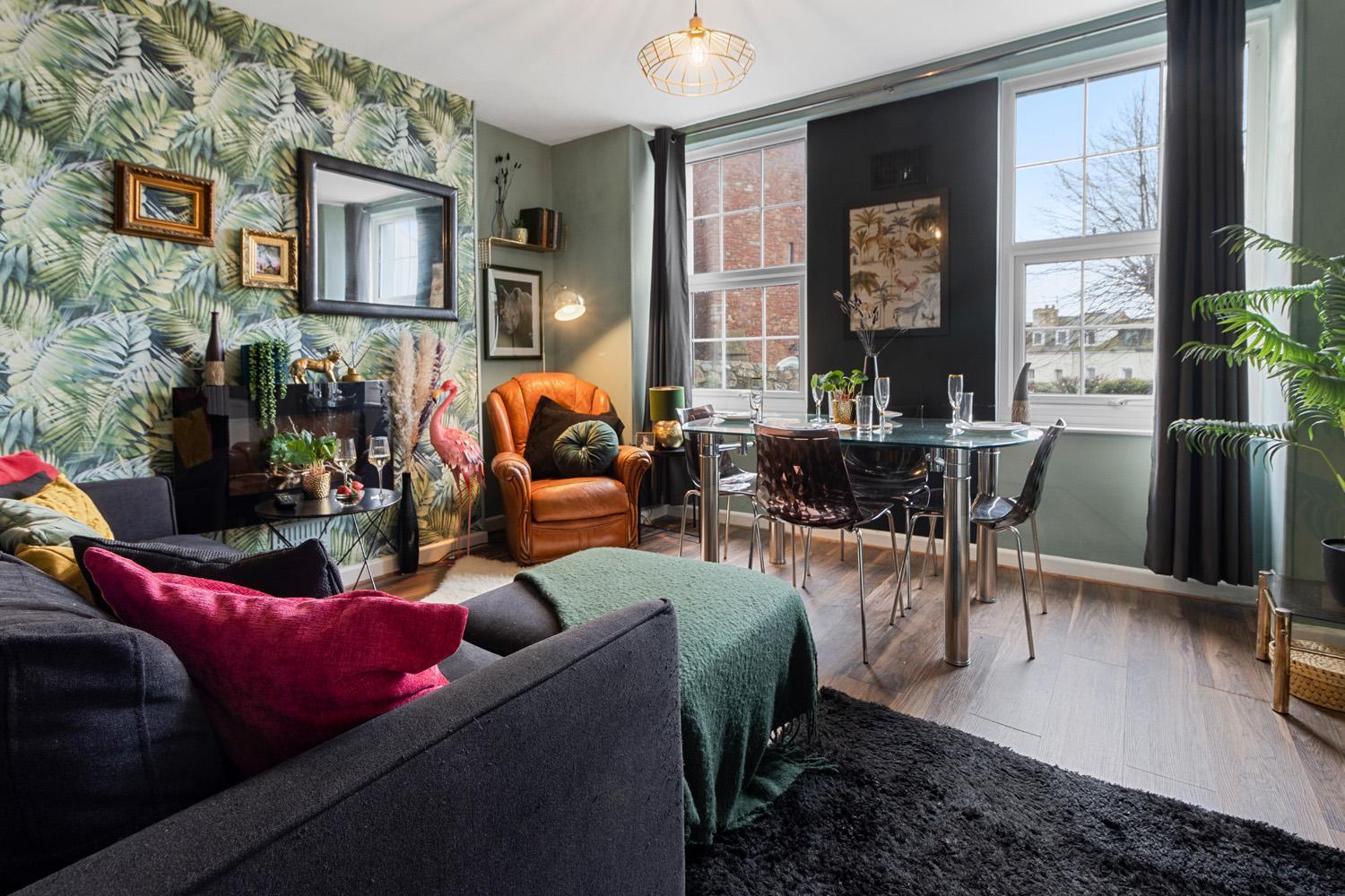 Stylish 2 Bed Apartment Near Beach, Parking, Wifi, Netflix Teignmouth Kültér fotó