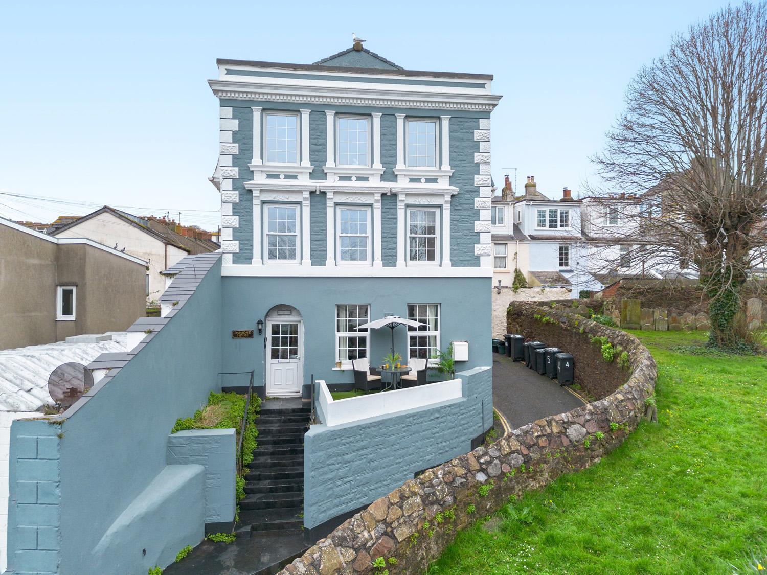 Stylish 2 Bed Apartment Near Beach, Parking, Wifi, Netflix Teignmouth Kültér fotó